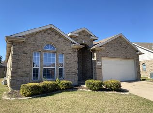 9616 Flowering Spring Trl, Crowley, TX 76036