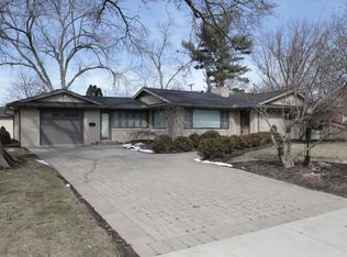 917 S 1st Ave, Morton, IL