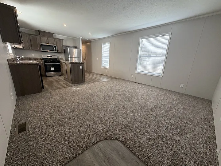 38000 Le Chateau Blvd #524 — Photo 4