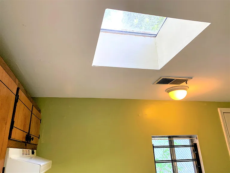1036 State St NW #B — Photo 18