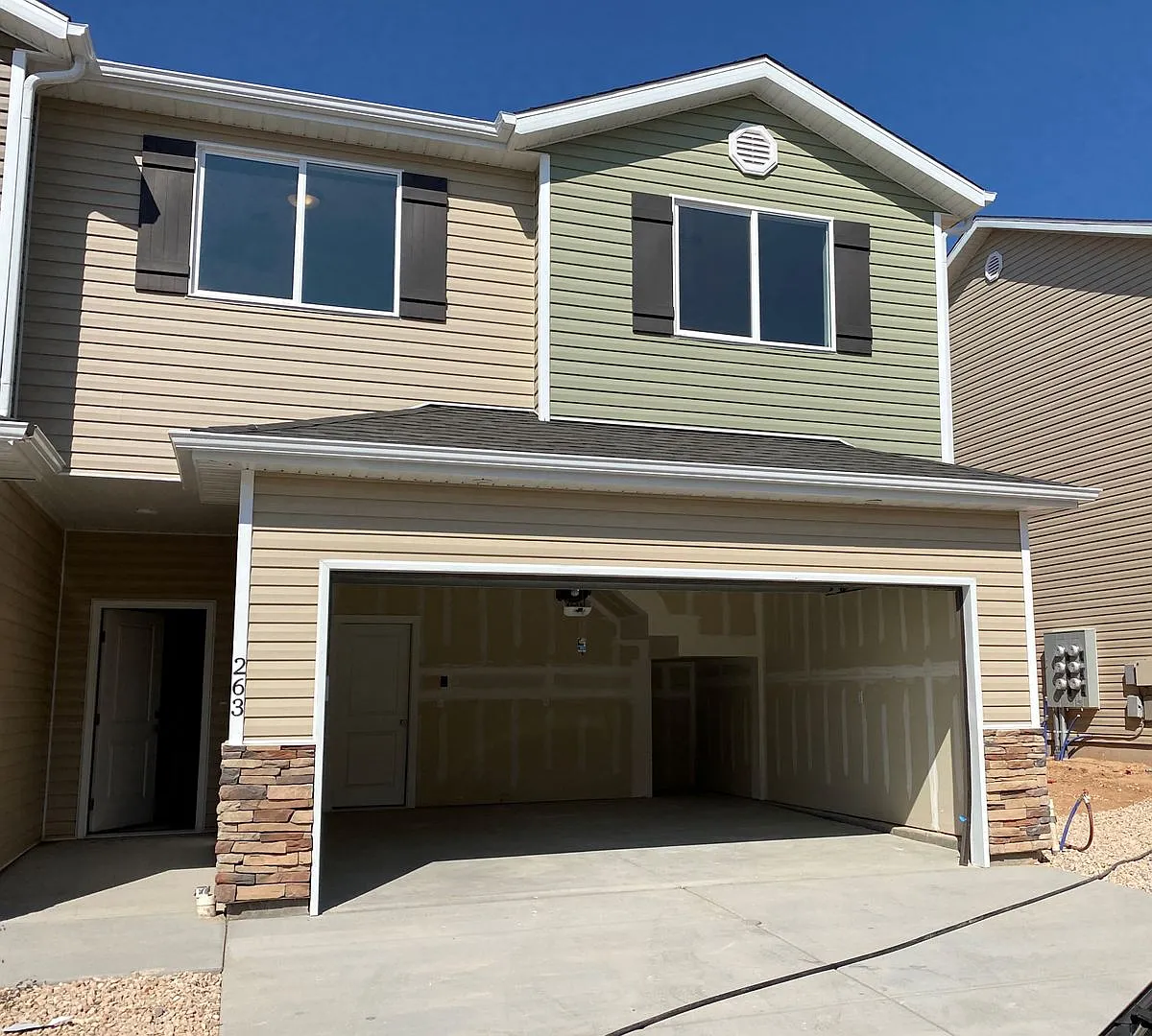 3 Bed 2 1/2 Bath Townhome — Photo 2