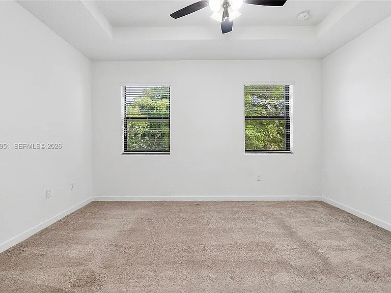 1541 SW 28th St #1541 — Photo 12