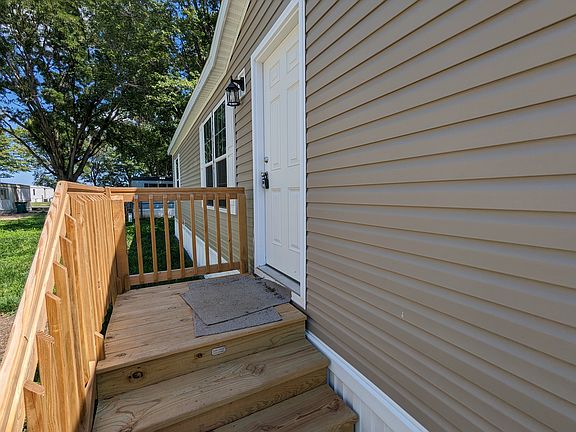 4th image of 129 Oren Ln
