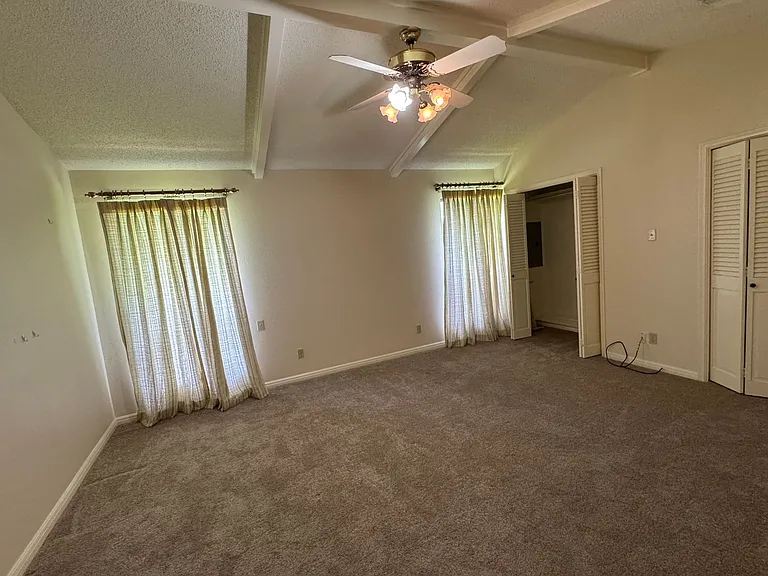 4105 Old Mill Rd — Photo 6