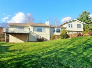 41 Brocketts Point Rd, Branford, CT 06405