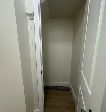 5th image of 146 N 15th St Floor 1