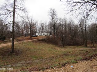 407 Blackjack Ln, Pineville, MO 64856