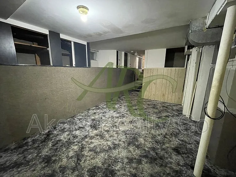 524 Belmont Ave — Photo 18