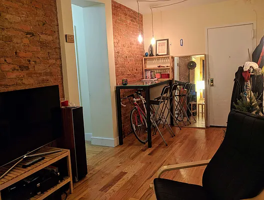 Rented by Wyckoff Heights Realty Inc. | media 28