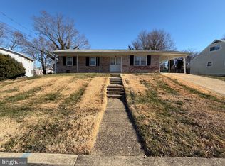 7502 Grange Hall Dr, Fort Washington, MD 20744