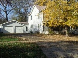 712 Maple St, Minonk, IL 61760