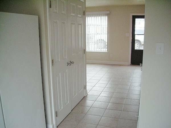 Units have tile, ceramic or vinyl
