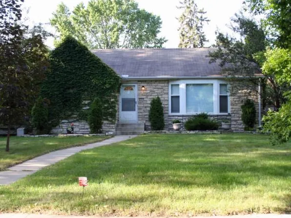 725 57th St E, Minneapolis, MN 55417