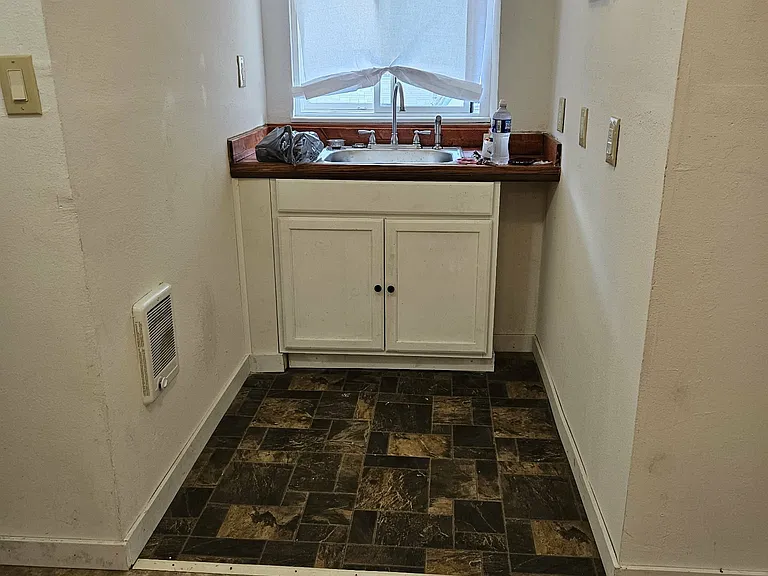Clay St — Photo 2