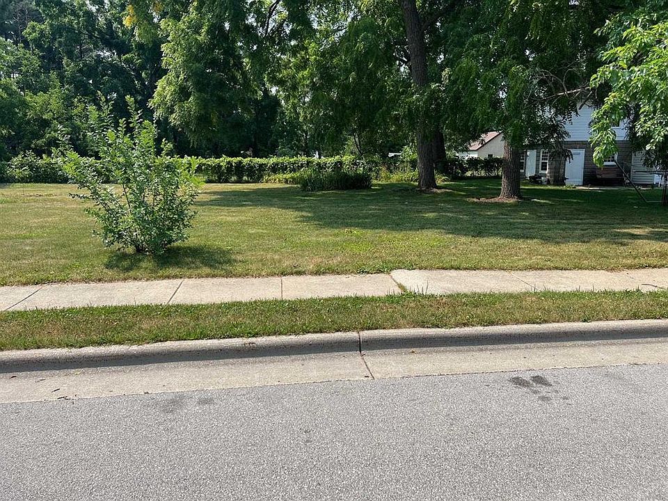 1st image of Lt2 East PINE STREET