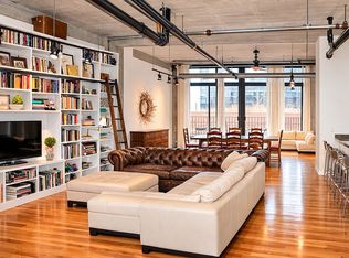 850 W Adams St APT 4B, Chicago, IL 60607