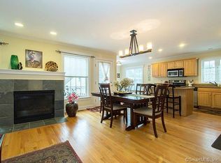 41 Windsor Pl, Norwalk, CT 06854