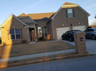 520 Georgia Cir, Loganville, GA 30052