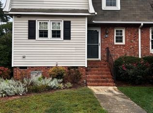 901 Hampshire Ct, Cary, NC 27511