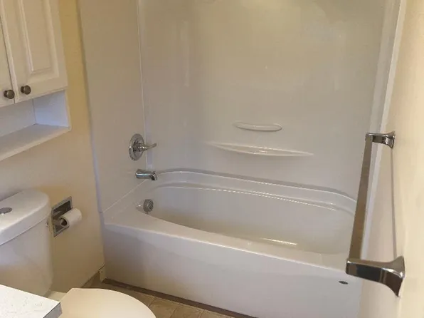 855 Park St APT 6, Ashland, OR 97520