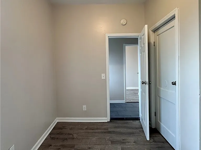 310 Hampshire St — Photo 14