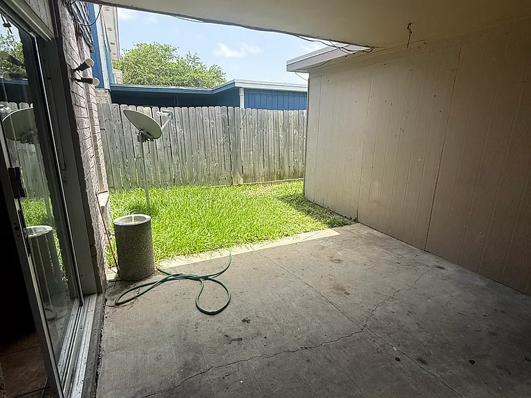 5001 Meandering Ln #A — Photo 6