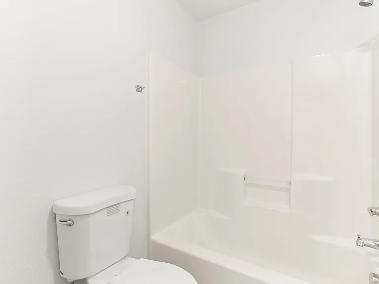 3745-3749 SE 127th Pl — Photo 21