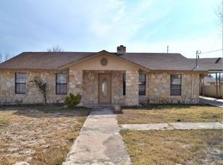 131 Dennis Dr, Del Rio, TX 78840