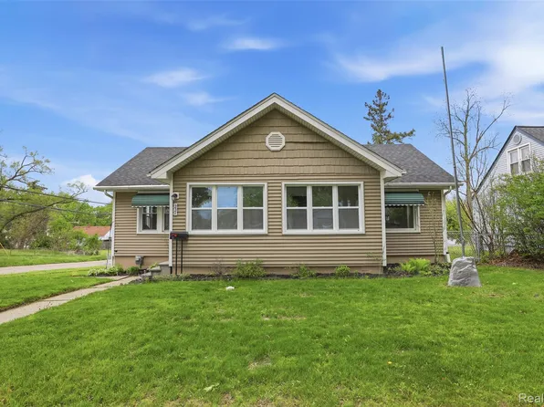 237 S Chocolay Ave, Clawson, MI 48017