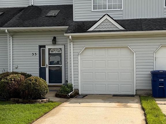 2nd image of 33 Caraway Ct