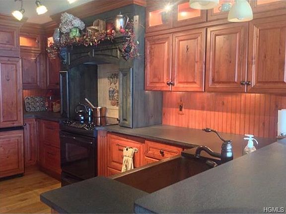 5th image of 404 Jersey Ave