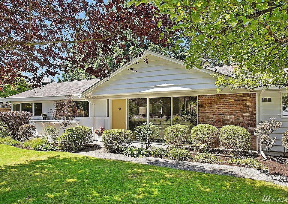 1st image of 3011 92nd Ave NE