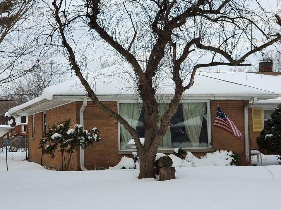 2nd image of 519 Michigan Ave