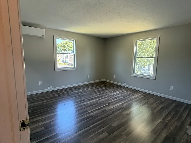 16 Jennings St #16 — Photo 11