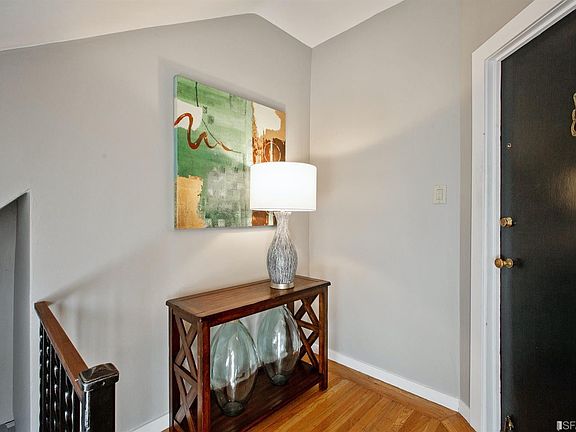 2nd image of 2831-2833 Webster St #5