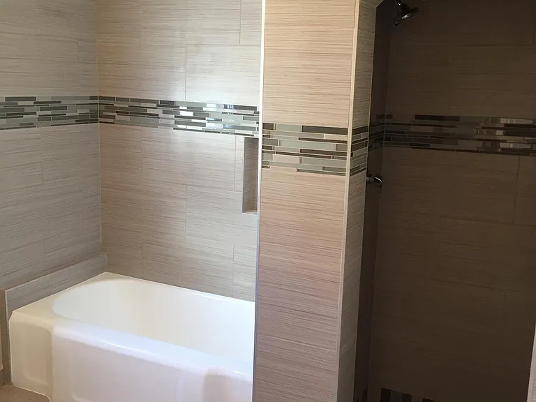 626 Midvale Ave #4 — Photo 12