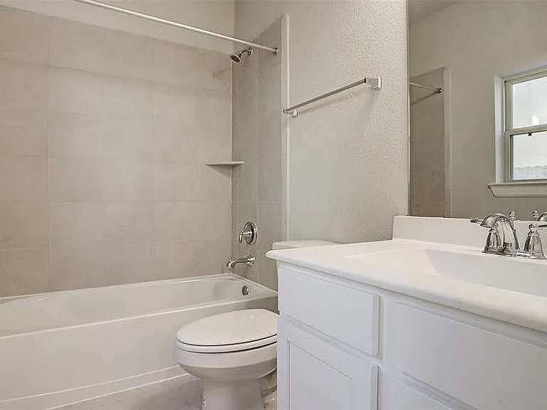 9617 Cambridge Manor Ln — Photo 4