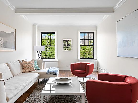 2nd image of 170 2nd Ave APT 5B
