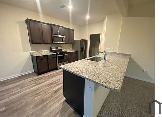 3rd image of 3030 Boran Dr