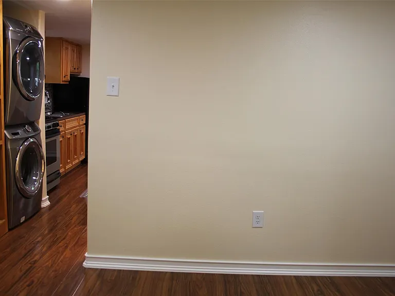 7540 Ashburn St — Photo 13