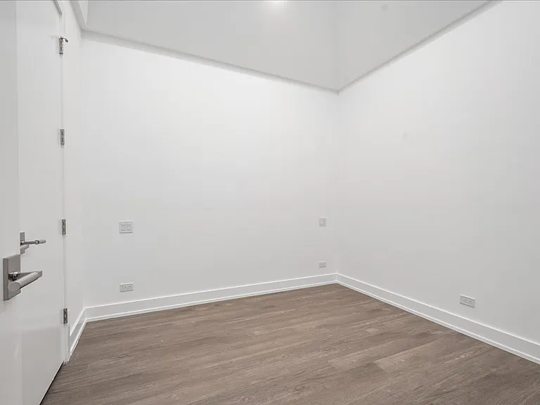 728 Lofts — Photo 25