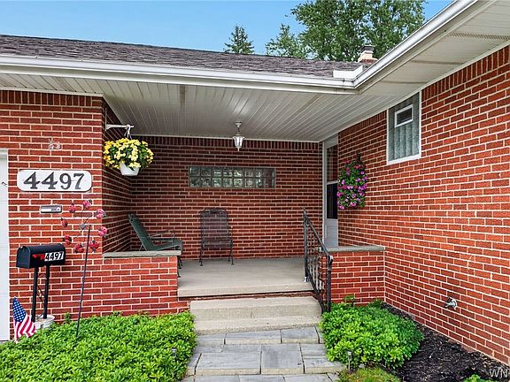 2nd image of 4497 Gentwood Dr