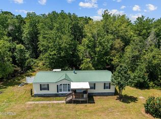 187 Buckeye Ln, Burgaw, NC 28425