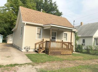 31 S 8th Ave, Canton, IL 61520