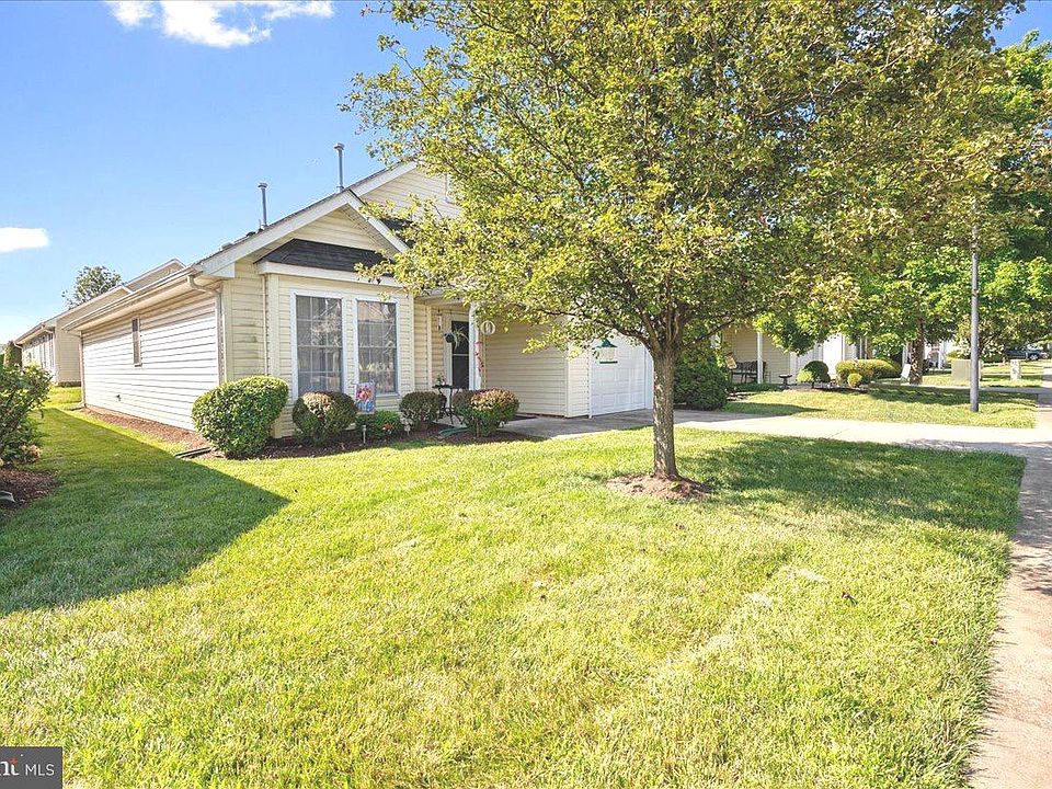 1st image of 1814 Kershaw Ln