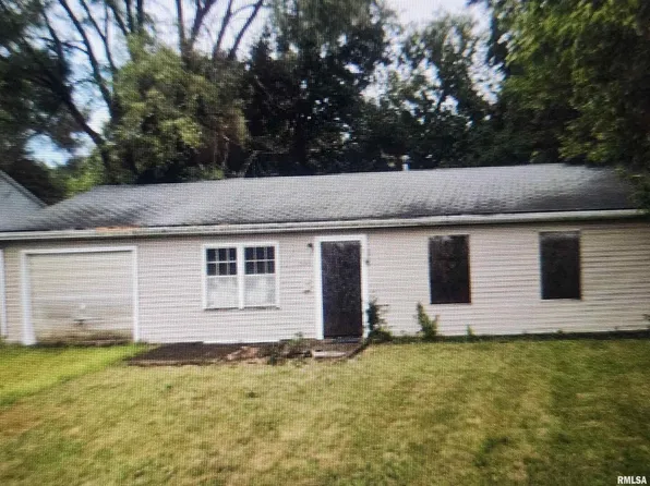 1149 Clark St, Rantoul, IL 61866