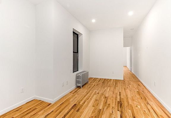 3rd image of 2281 1st Ave APT 1C