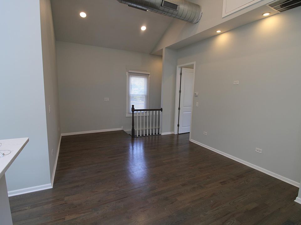 1st image of 712 N Willard Ct APT 2F