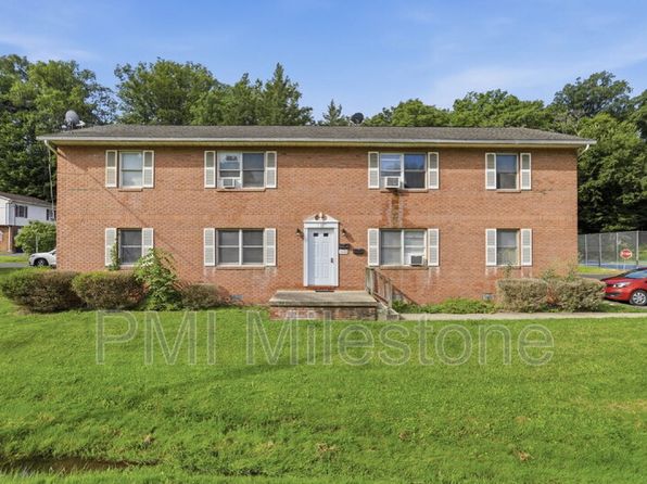 131 Biser St #2