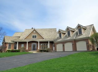 36W575 Oak Pointe Dr, St Charles, IL 60175
